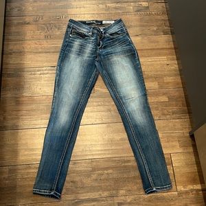 Skinny Jeans (missing one button)